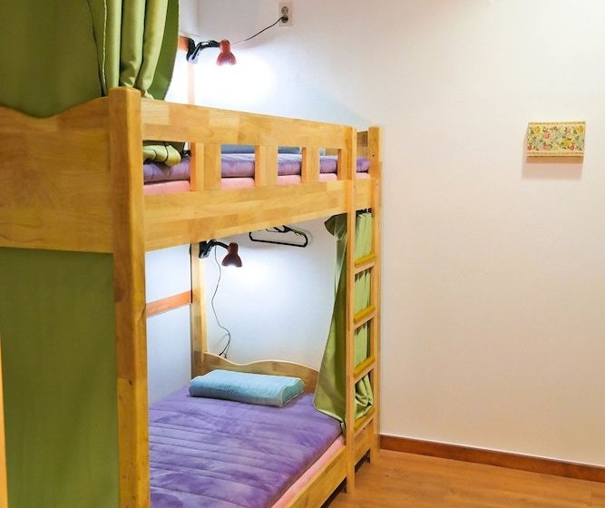Mori Guesthouse Hostel