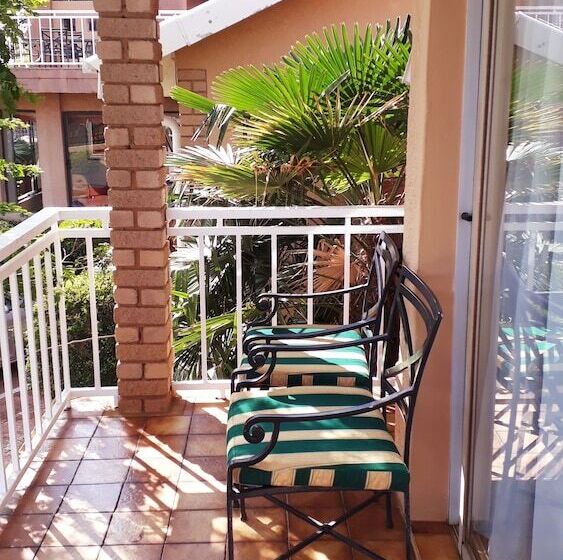 膳宿费 Sunset Ridge Guest House