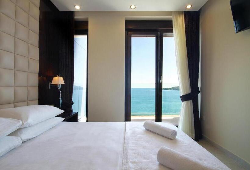Shine Residence