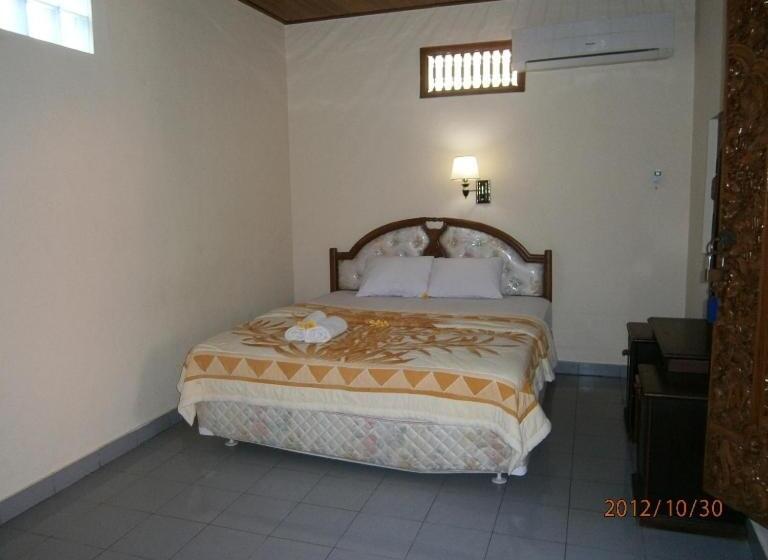 تختخواب و صبحانه Adus Beach Inn