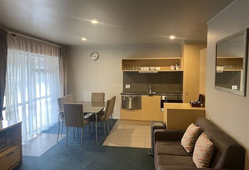 Bentleys Motor Inn