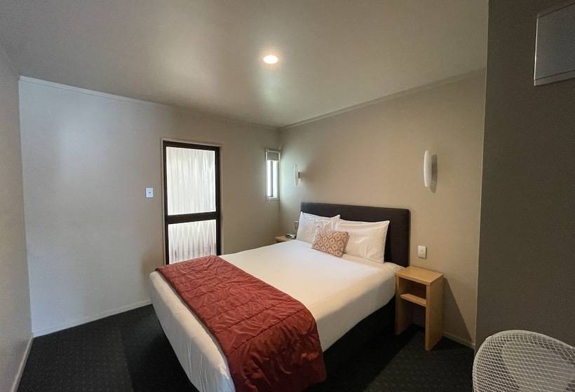 Bentleys Motor Inn
