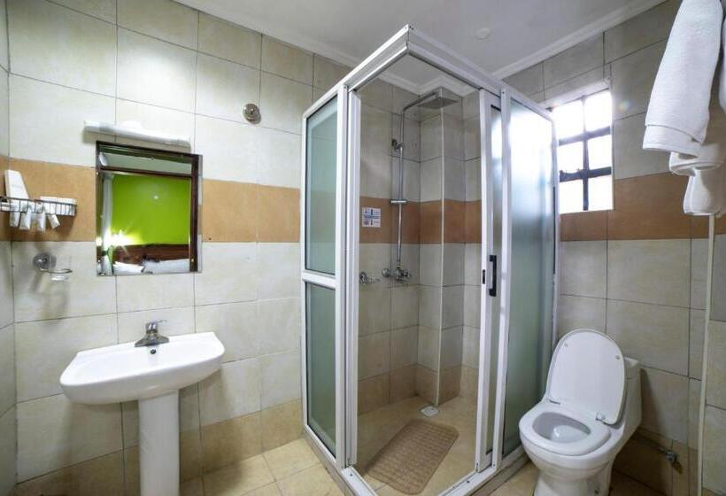 67 Airport Hotel Nairobi