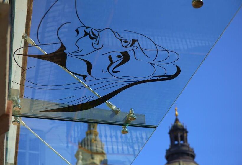 Fotos del hotel Aria Hotel Budapest By Library Hotel Collection:  17