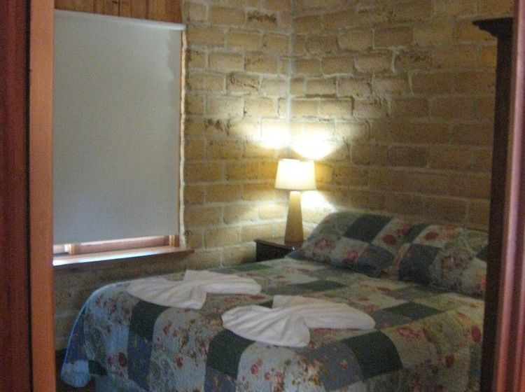 فندق Denmark Forest Retreat