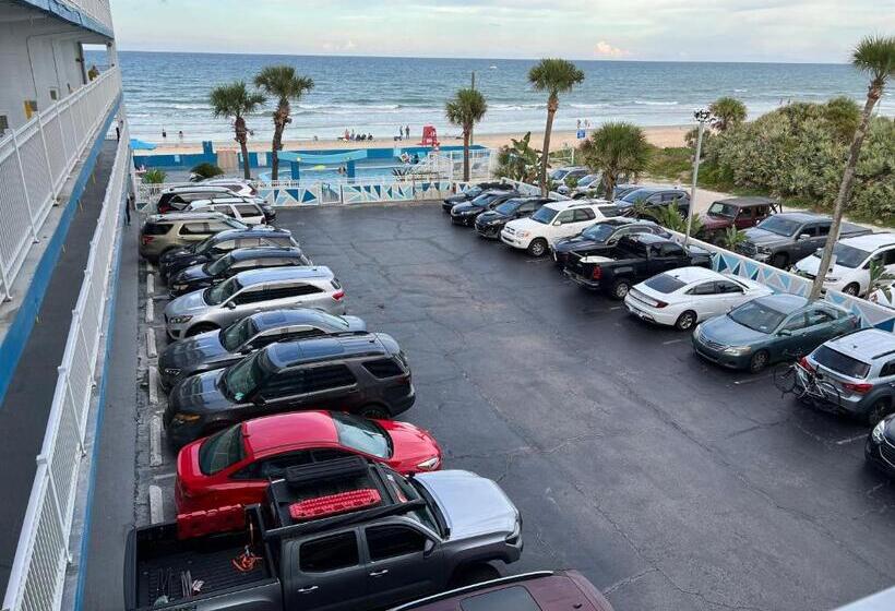 فندق Chateau Mar Beach Resort