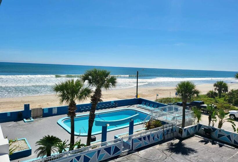 هتل Chateau Mar Beach Resort