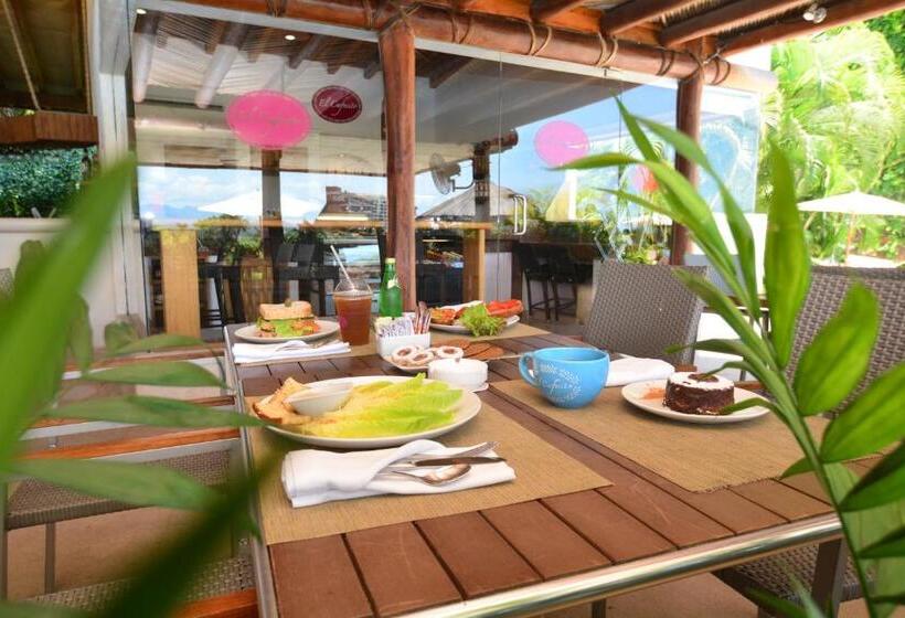 هتل Pacifica Resort Ixtapa