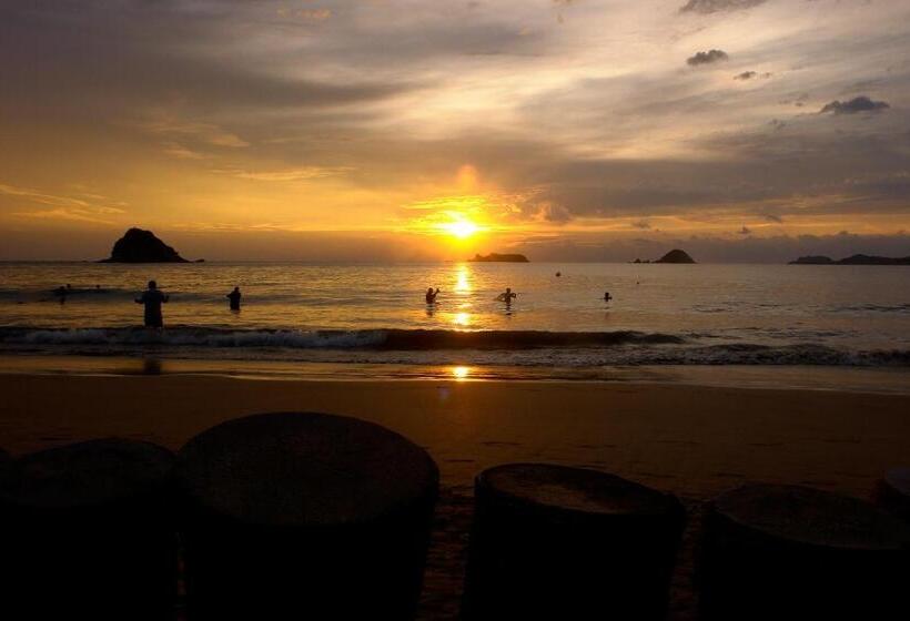 هتل Pacifica Resort Ixtapa