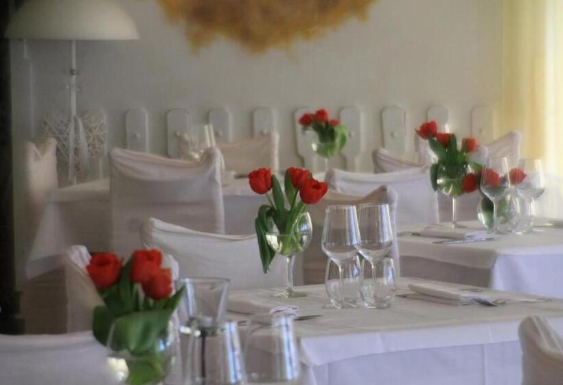 هتل Ristorante Sole