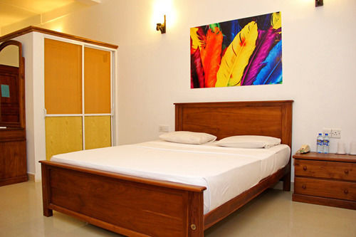 هتل Roy Villa Beach