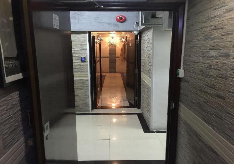 هتل Skycity Hostel