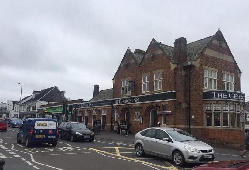 هتل The George Inn