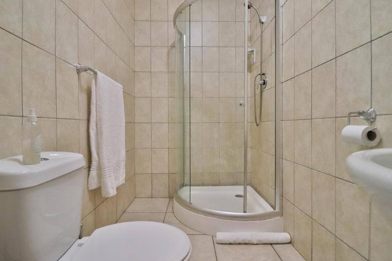 פנסיון Fin And Feather Guest Lodge