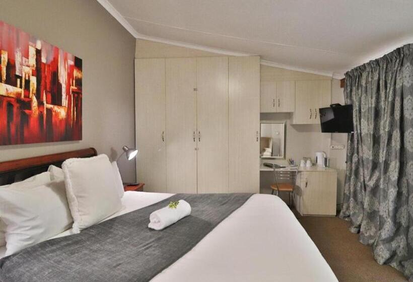 פנסיון Fin And Feather Guest Lodge