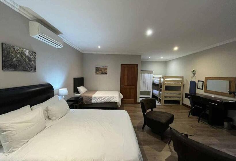 پانسیون Ilanda Guest House