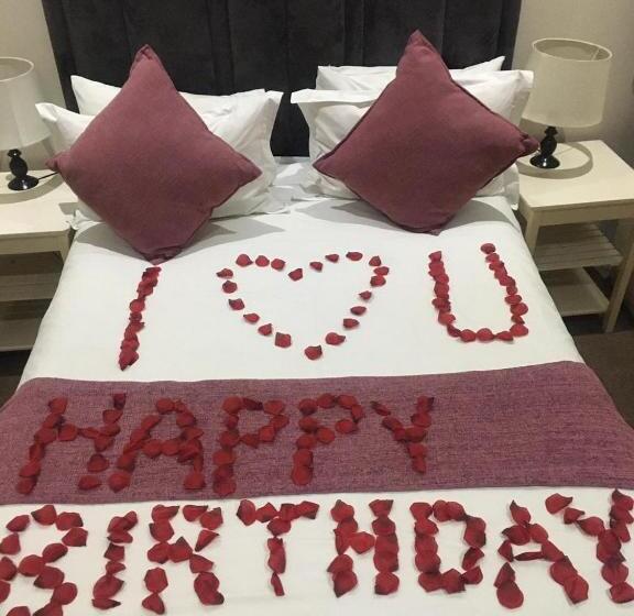 پانسیون Sunnyridge Lodge