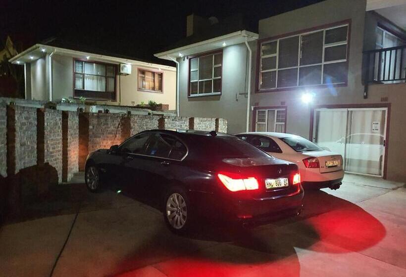 پانسیون Sunnyridge Lodge