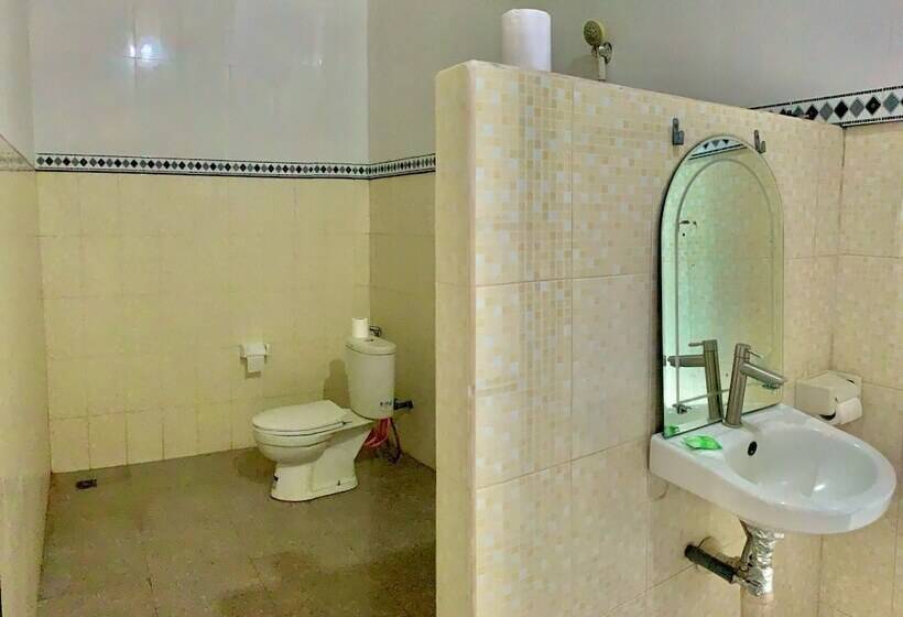 بنسيون Titi Sedana Homestay