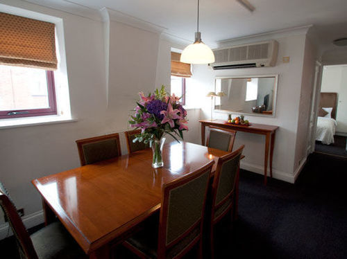 Basil Street Apartments