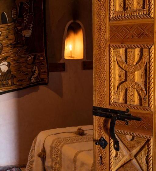 تختخواب و صبحانه Kasbah Tebi