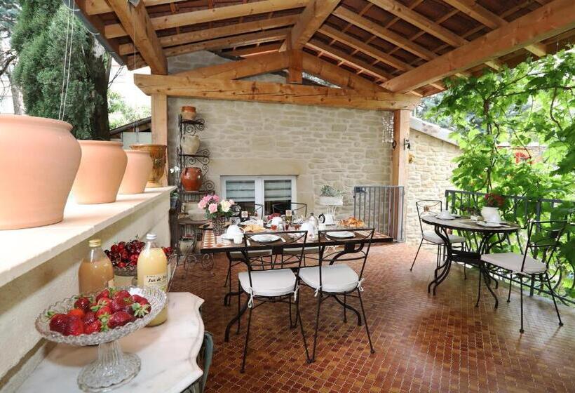 ベッドアンドブレックファースト Maison D Hôtes Et Roulotte Le 6 Bis