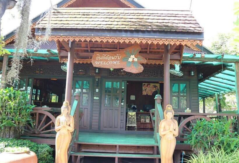 فندق Baan Baitan Resort