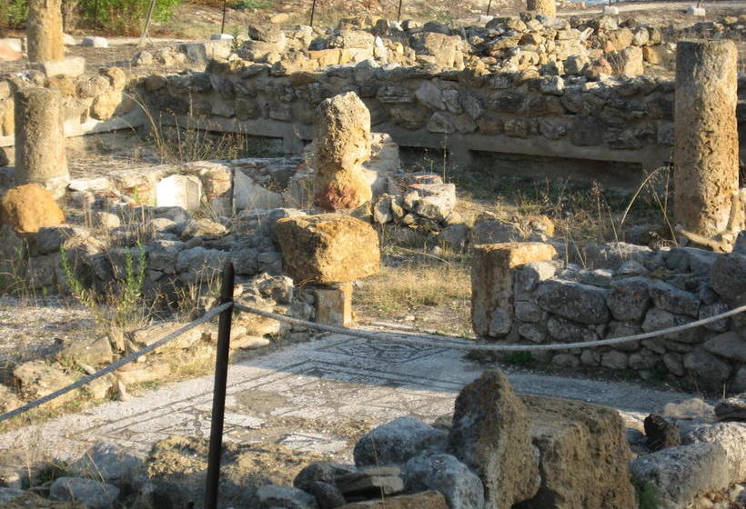 هتل Costa Del Sol