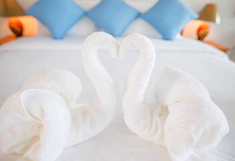 هتل Mango Bay Boutique Resort