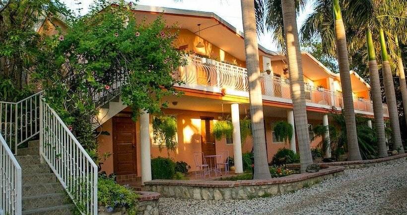 هتل Palm Inn