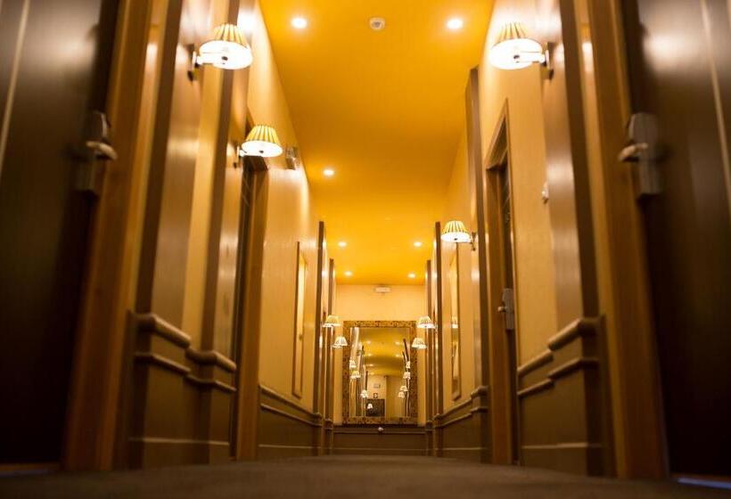 هتل Tana Boutique Hôtel