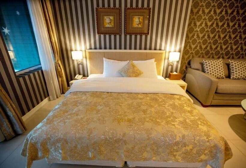 Hotel Wiz