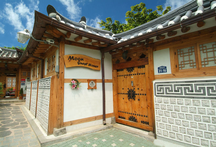 پانسیون Moon Guesthouse