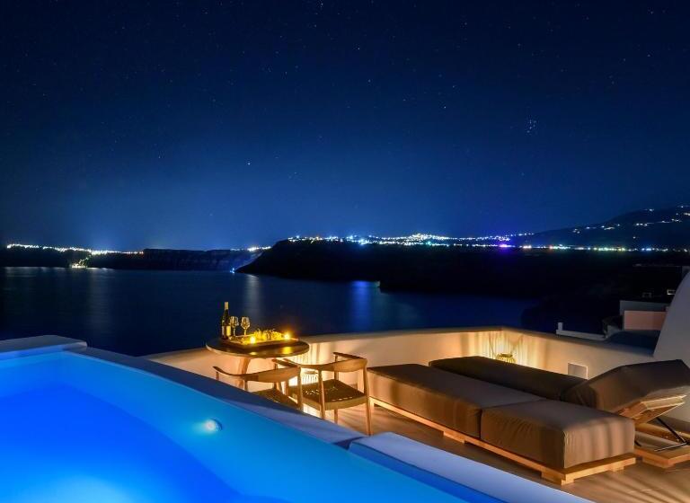 پانسیون Neptune Luxury Suites