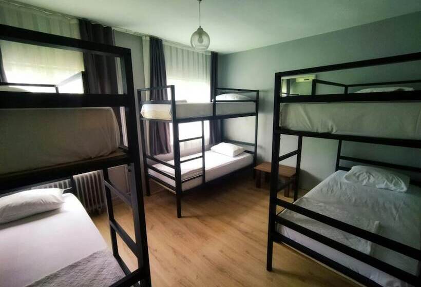 Sultan Hostel & Guesthouse
