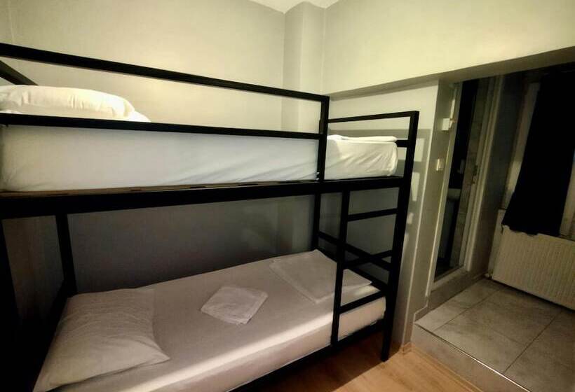 Sultan Hostel & Guesthouse