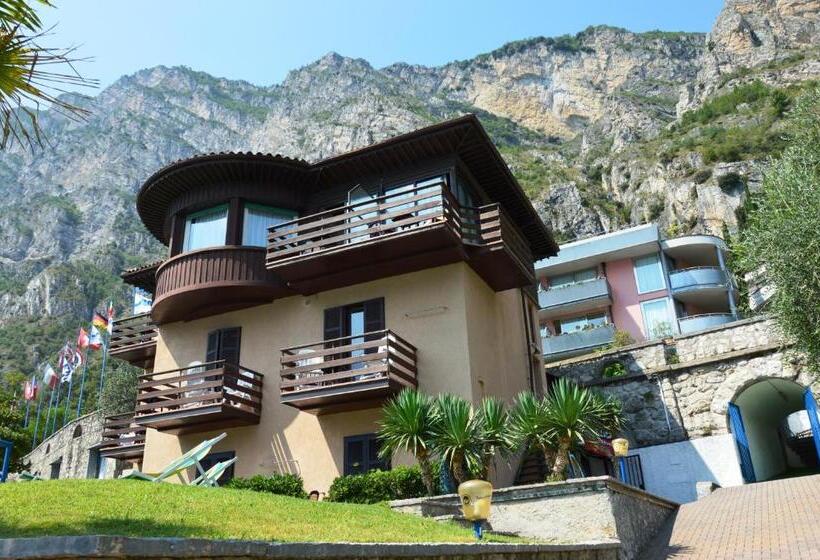 Surf Hotel Pier   Montagnoli Group