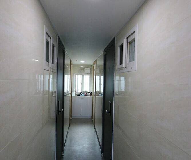 فندق صغير The Simple House