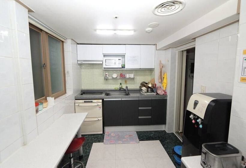 فندق صغير The Simple House