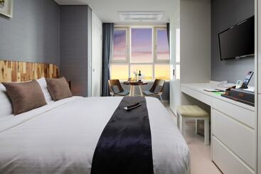 Ever8 Serviced Residence