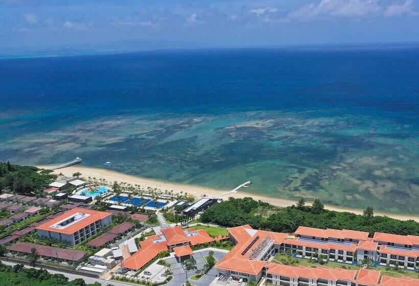 Fusaki Beach Resort  & Villas