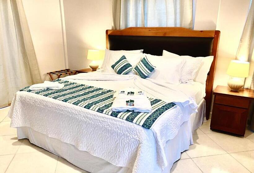 هتل La Isla Resort