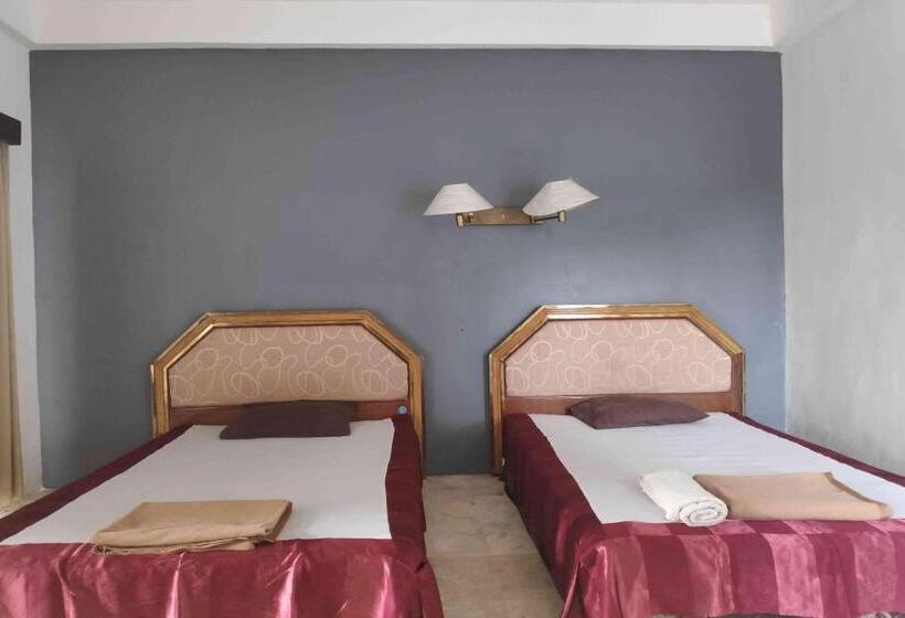 هتل Pecatu Guesthouse