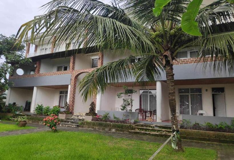 هتل Pecatu Guesthouse