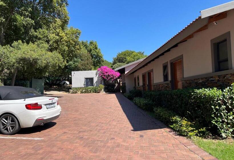 Hotel Rivonia Guest House