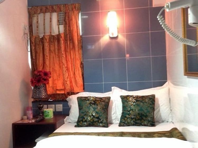 Marrigold Hostel
