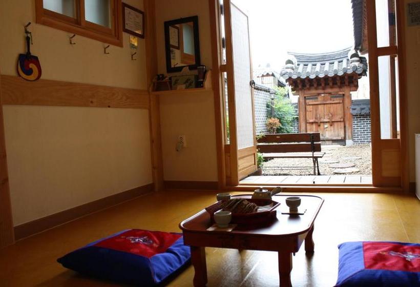 פנסיון Jeonju Hanok Maeul Hongran Mideok Hanok