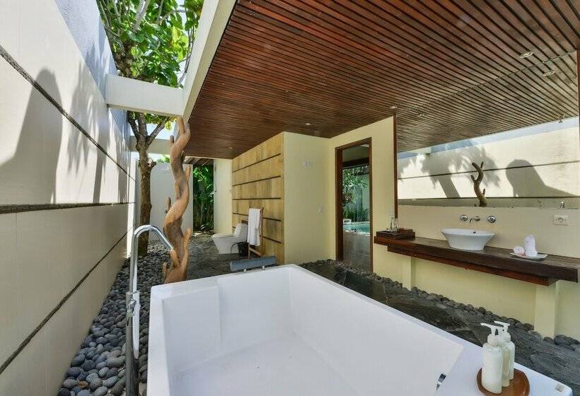 Курорт Avery Le Nixsun Villas By Waringin Hospitality