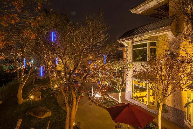 تختخواب و صبحانه Fanzhalan Guest House