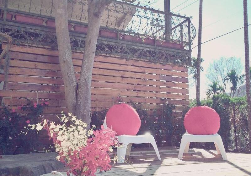 تختخواب و صبحانه Fanzhalan Guest House